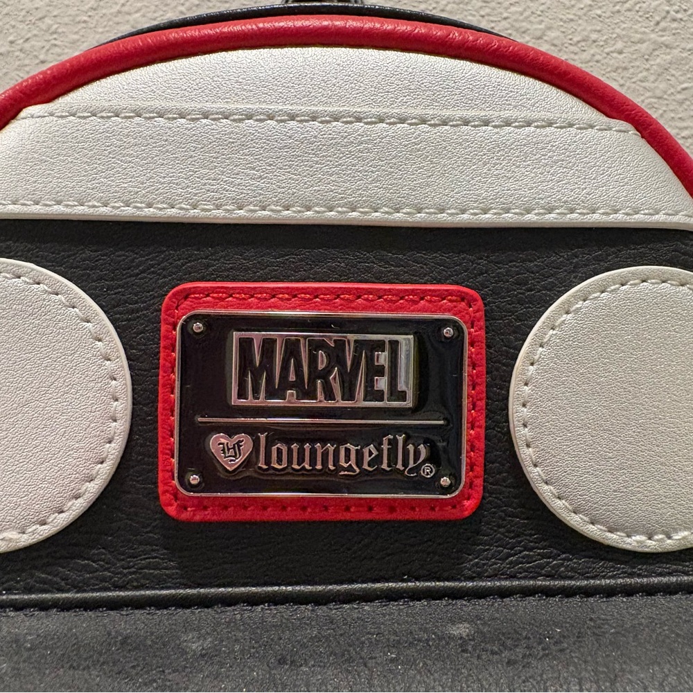 Marvel x Loungefly Thor Ragnarok mini backpack - Picture 3 of 4